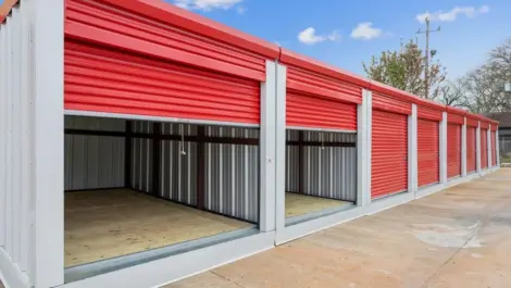 Drive-up units available at Honey Bee RV in Calgary, Canada